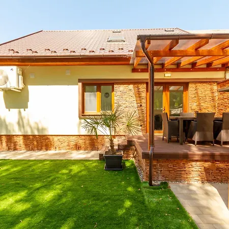 公寓 Bolyai W Ac Parking Terrace Ev Charger 希欧福克