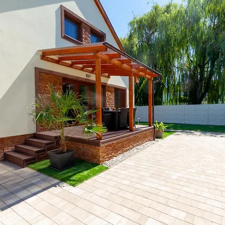 Bolyai W Ac Parking Terrace Ev Charger * 希欧福克