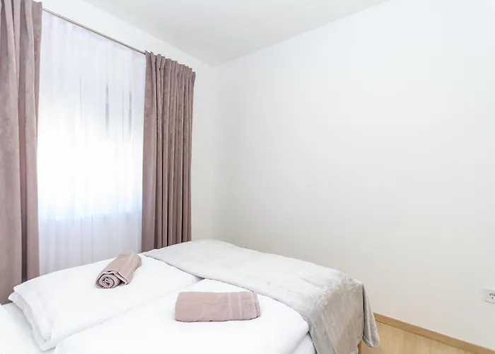 Apartment Bolyai