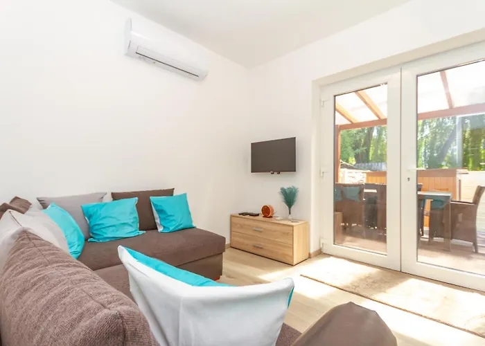 شقة Bolyai W Ac Parking Terrace Ev Charger شيوفوك