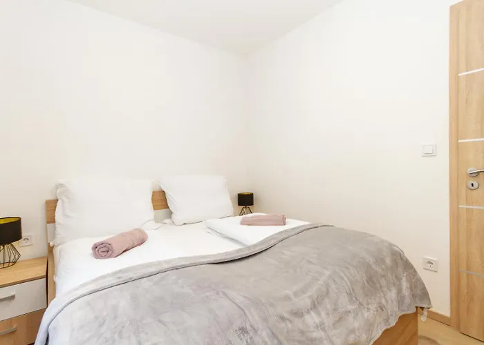 Bolyai W Ac Parking Terrace Ev Charger شيوفوك