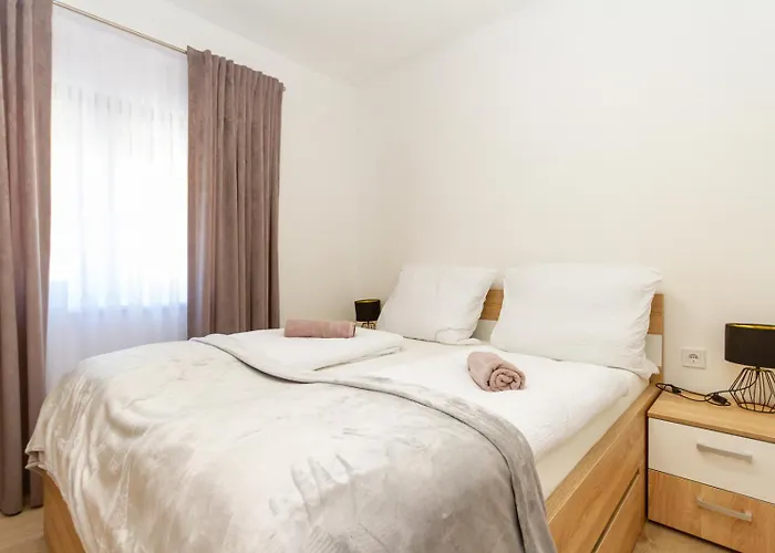 Bolyai W Ac Parking Terrace Ev Charger شقة